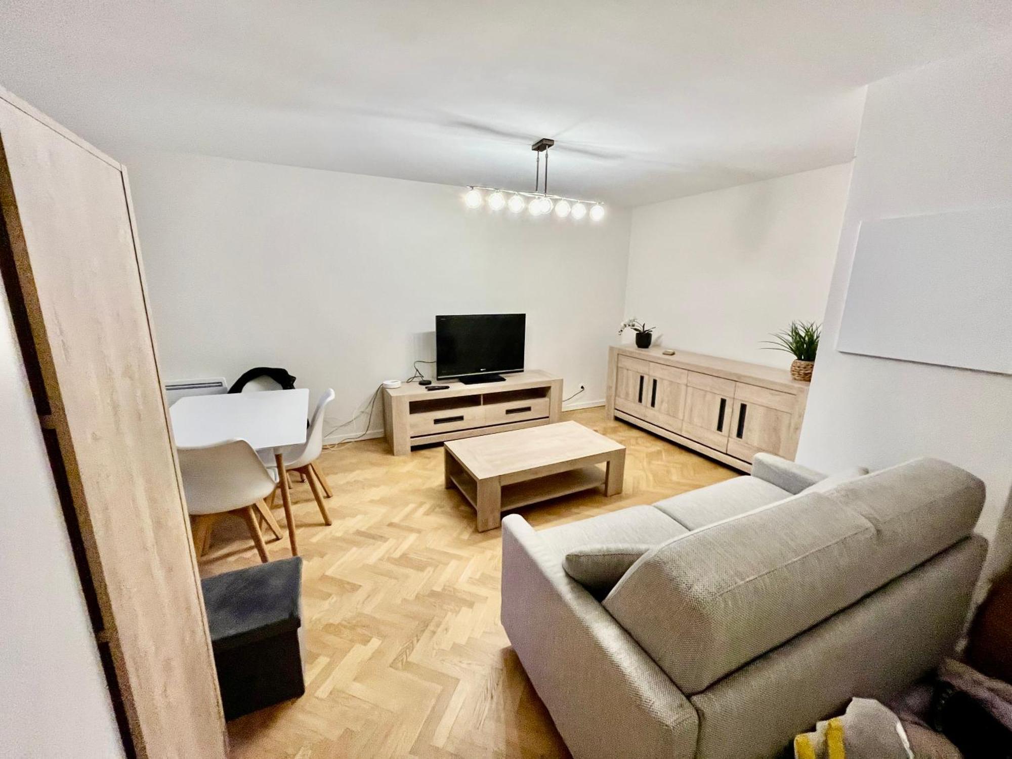 Апартаменты Le Sept Avec Parking, Transfert Vaires-sur-Marne Экстерьер фото